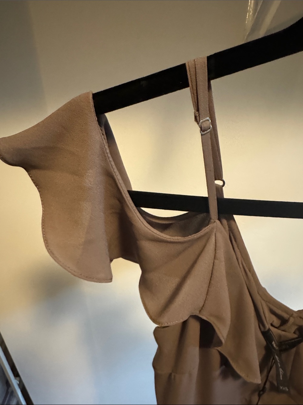 BCBGMaxAzria Ruffle Midi Dress - Picture 6 of 11